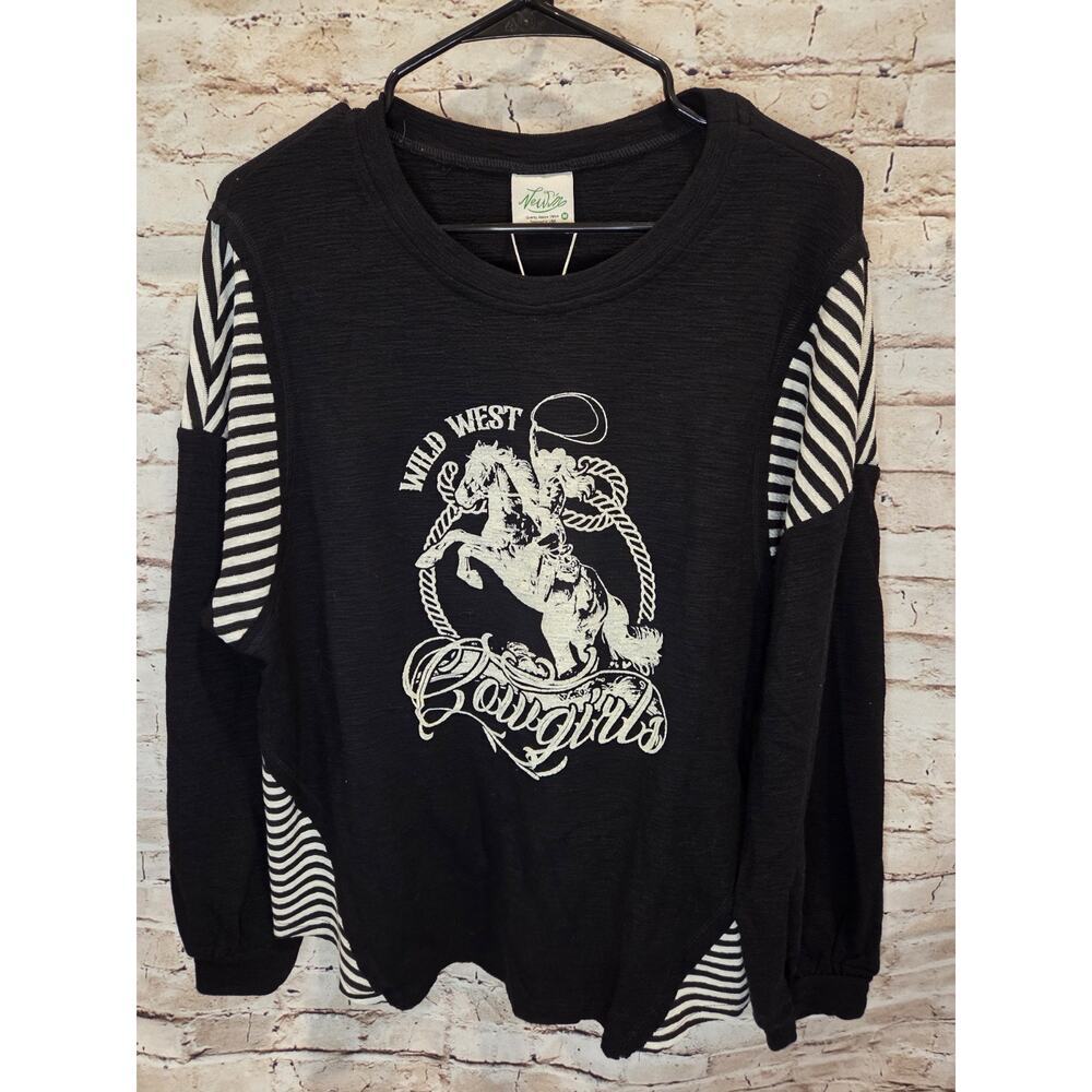 New'n Womens Sweatshirt Size Medium NWT Crew Neck Long Sleeve Western Shirt